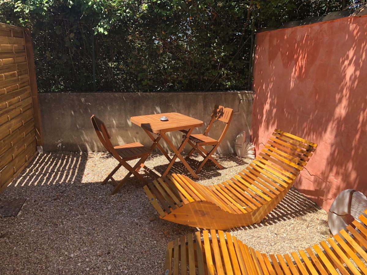 La Maison De Nanouche Pernes-les-Fontaines Exterior foto